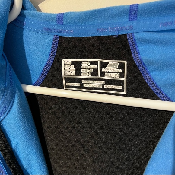 New Balance Long Sleeve Half-Zip Hooded top. Size M. - Picture 5 of 5